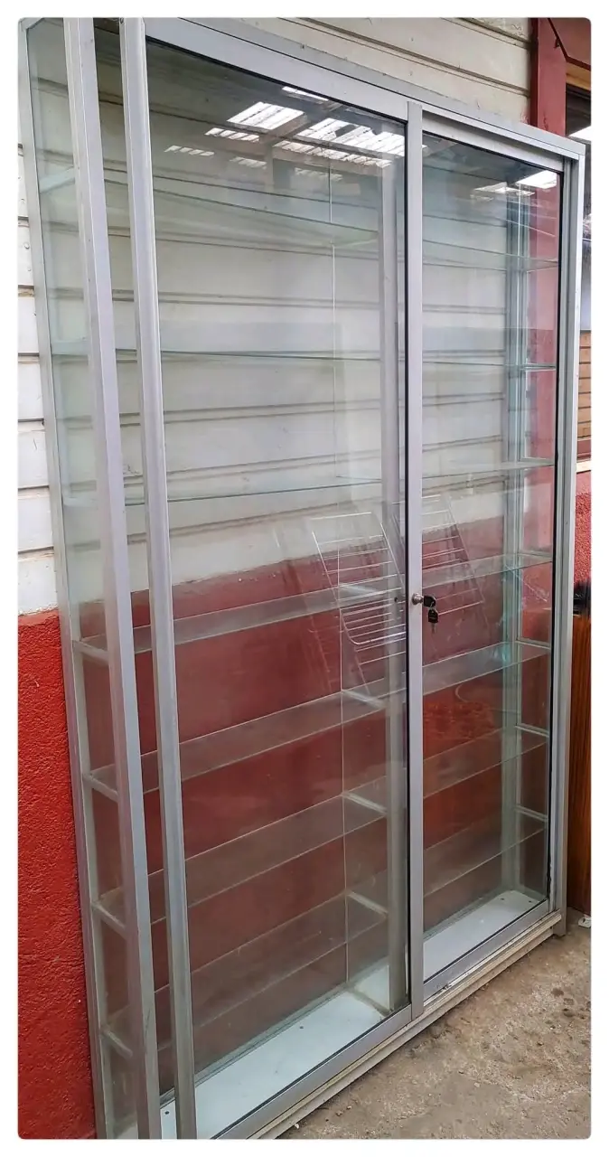 Vitrina de vidrio y aluminio para bazar - 3