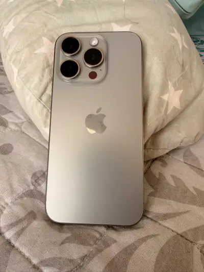iPhone 15 Pro - miniatura 1