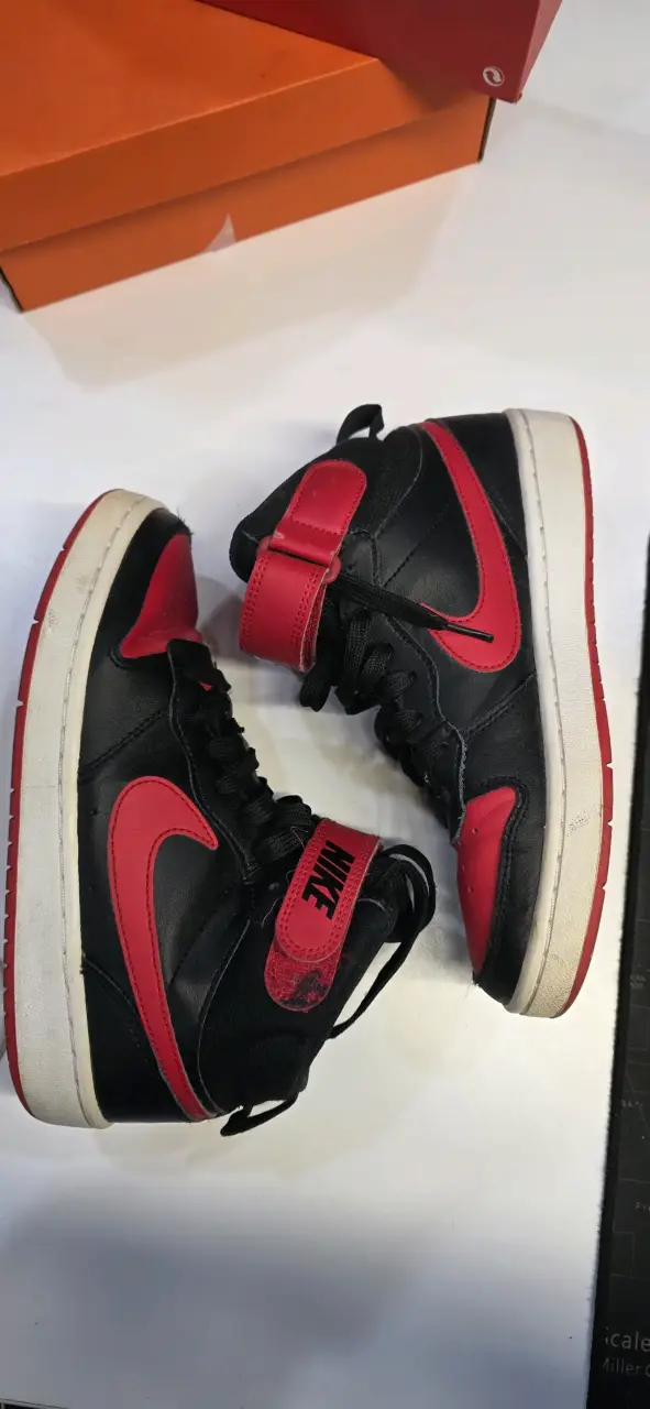 Zapatillas deportivas rojo y negro - 4