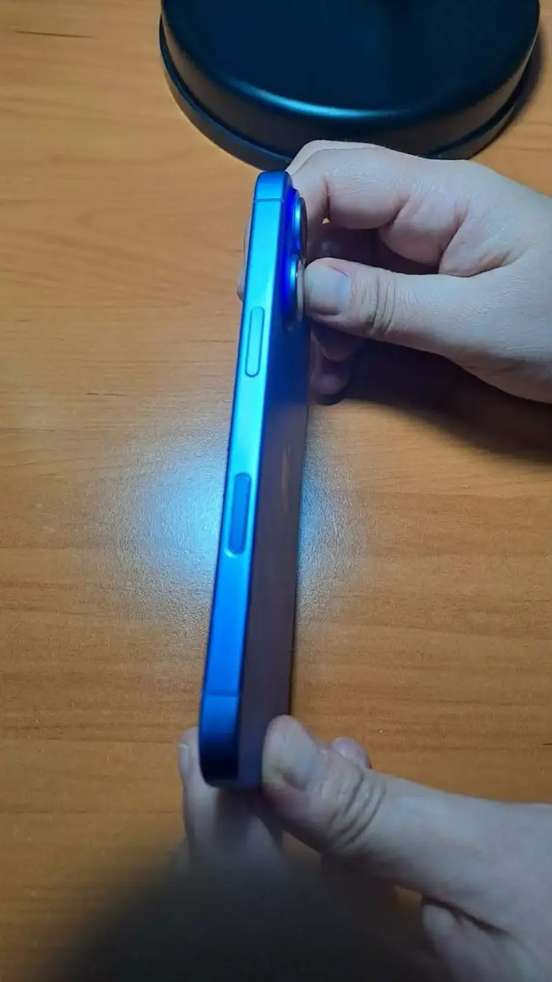 iPhone 16 azul 256 GB en excelente estado - 5