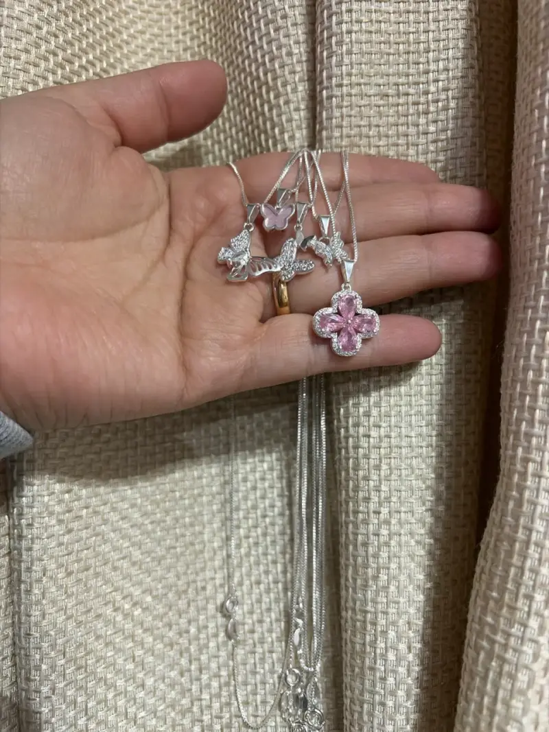 Pulseras de plata con dijes - 2