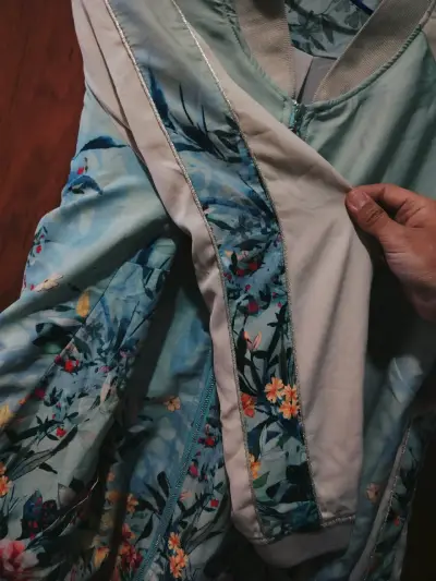 Chaqueta bomber floral mujer - miniatura 2