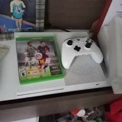 Consola Xbox One S - miniatura 1