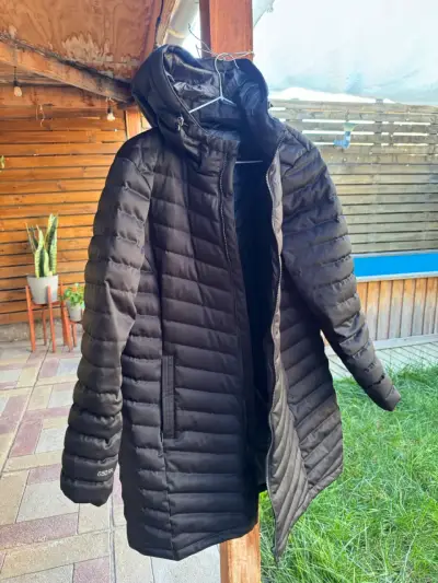 Abrigo Doite impermeable  negro  con capucha - miniatura 1