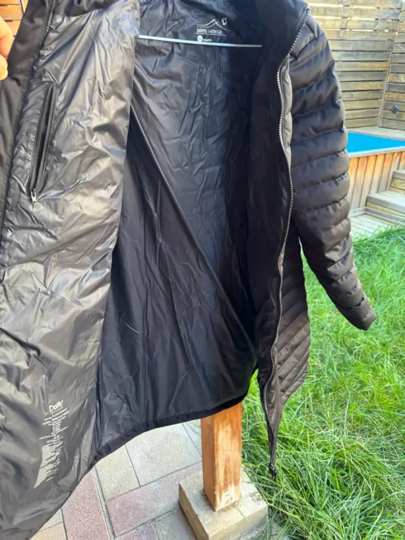 Abrigo Doite impermeable  negro  con capucha - 4