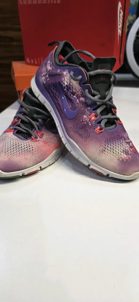 Zapatillas Nike deportivas moradas - 1