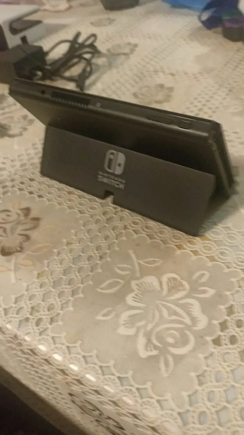 Nintendo Switch Oled con accesorios - 6