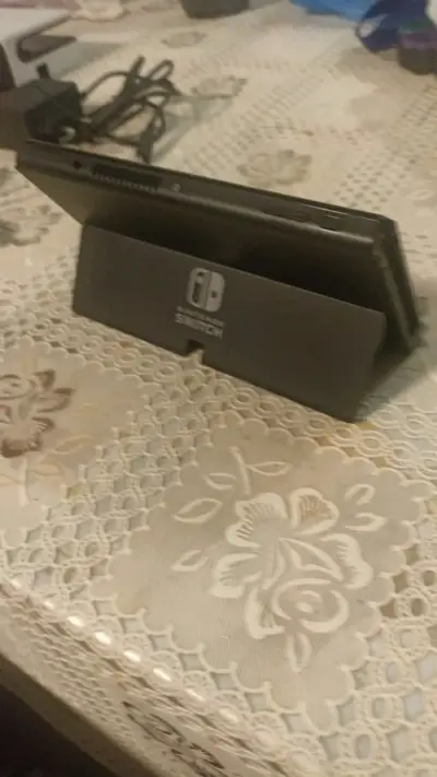 Nintendo Switch Oled con accesorios - miniatura 6