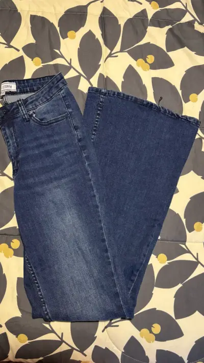 Jeans azul flare clásico - miniatura 1