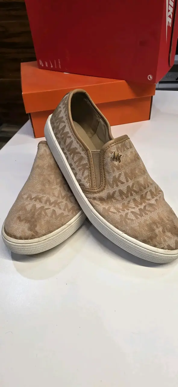 Zapatillas slip-on beige - 1