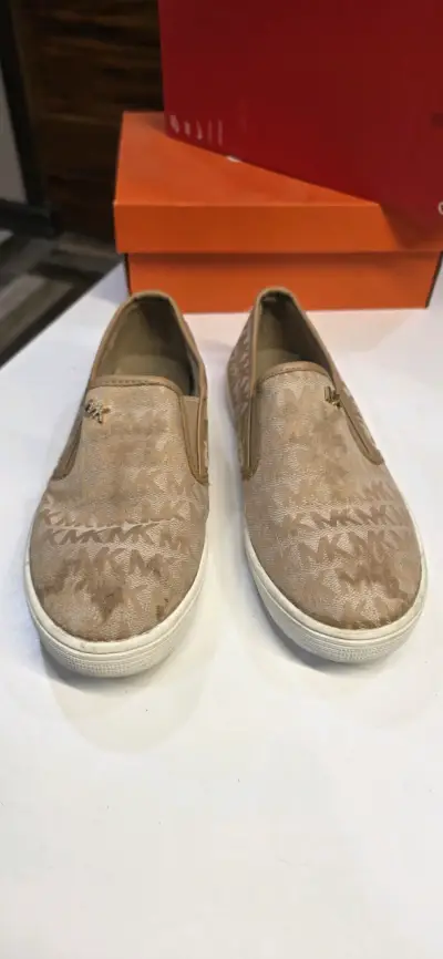 Zapatillas slip-on beige - miniatura 2