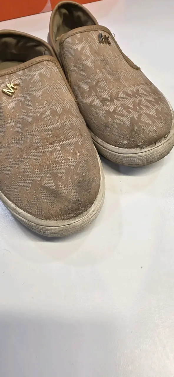 Zapatos slip-on marrones estampados - 5