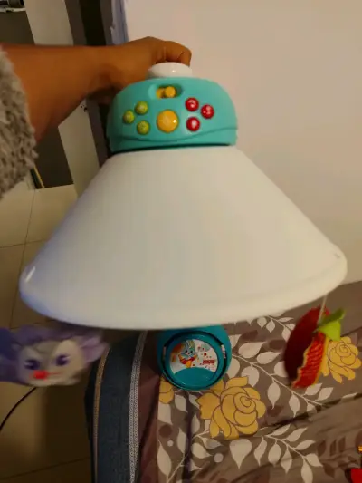 Móvil musical para cuna - miniatura 2