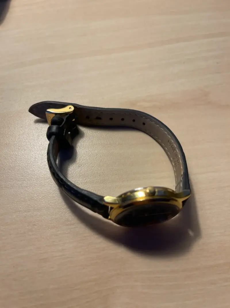 Reloj Orient dorado y negro - 5