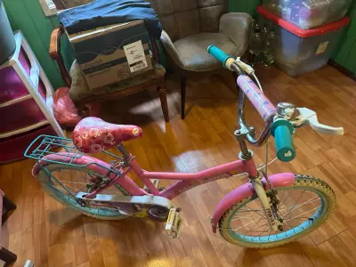 Bicicleta infantil rosada - miniatura 1