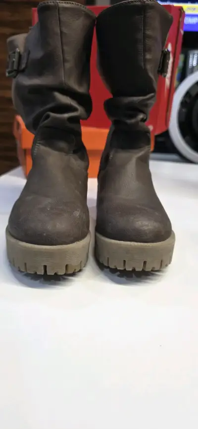 Botas café con hebilla - miniatura 4