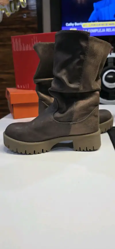 Botas café con hebilla - miniatura 5