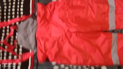 Ropa de guardia - miniatura 1