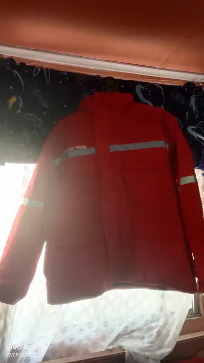 Ropa de guardia - miniatura 2