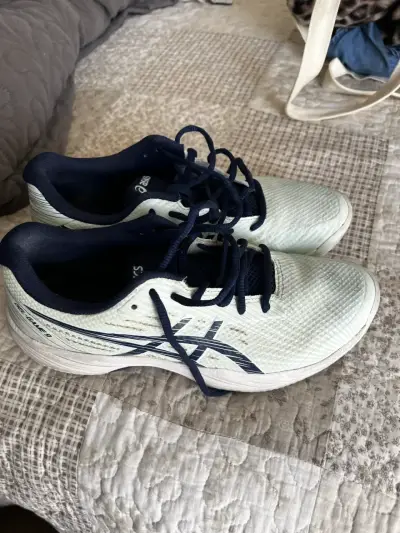 Zapatillas deportivas blancas Asics - miniatura 1