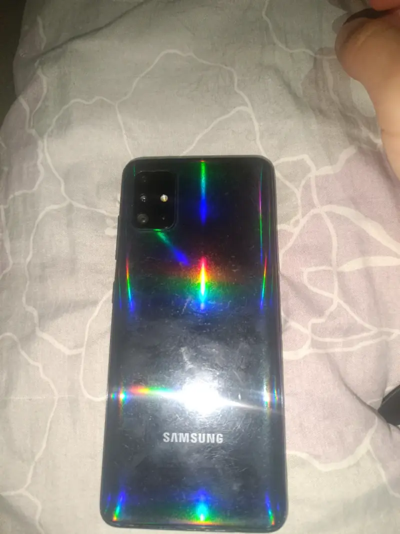 Smartphone Samsung a51 en buen estado - 3
