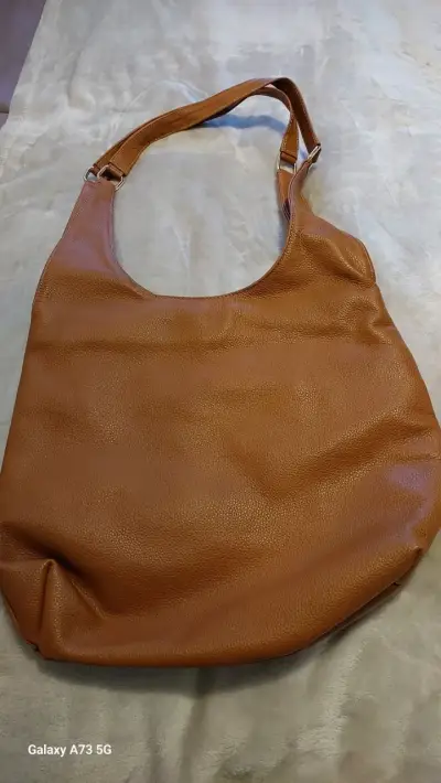 Bolso bandolera café / burdeo cuero 100% México - miniatura 5