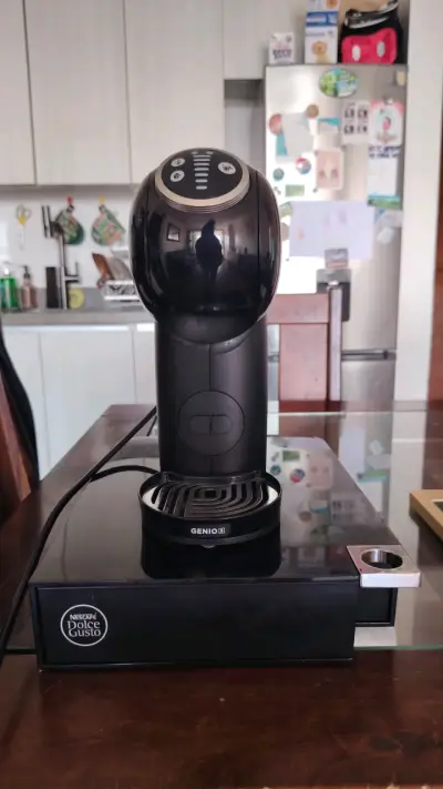 Cafetera Dolce Gusto Genio - miniatura 1