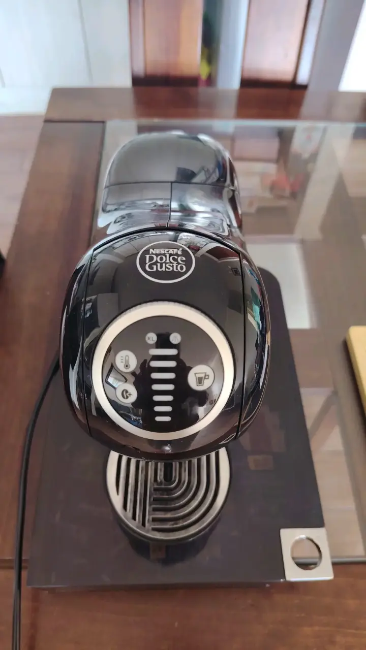 Cafetera Dolce Gusto Genio - 2