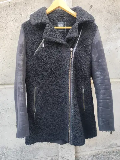 Chaqueta - miniatura 1