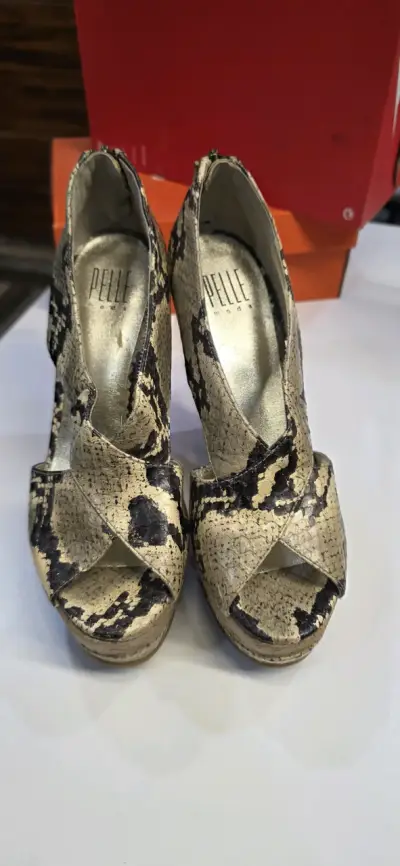 Zapatos de tacón piel de serpiente - miniatura 1