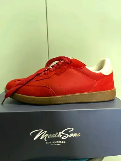 Zapatillas rojas con suela goma - miniatura 2