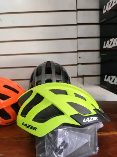 Casco bicicleta Lazer color verde - miniatura 1