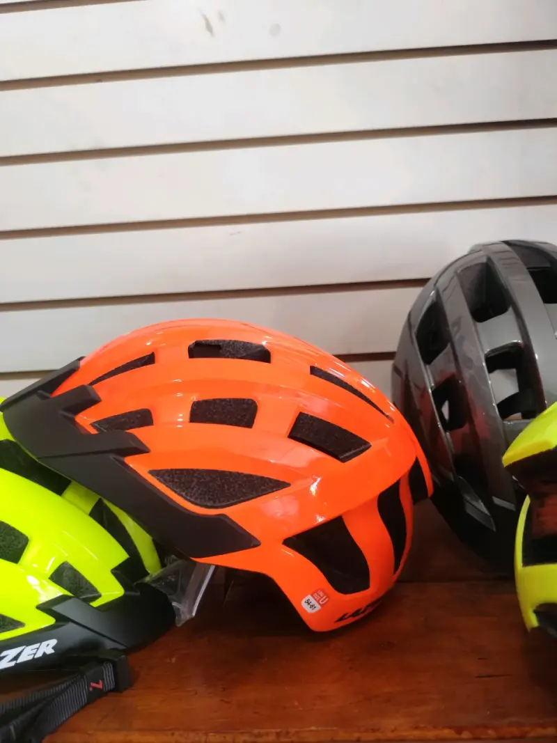 Casco bicicleta Lazer color verde - 2