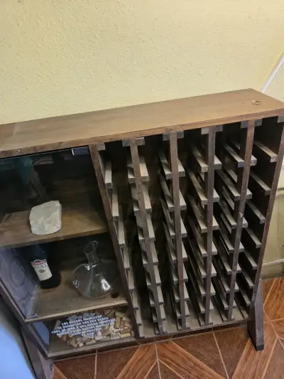 Botellero de madera con repisas - miniatura 2