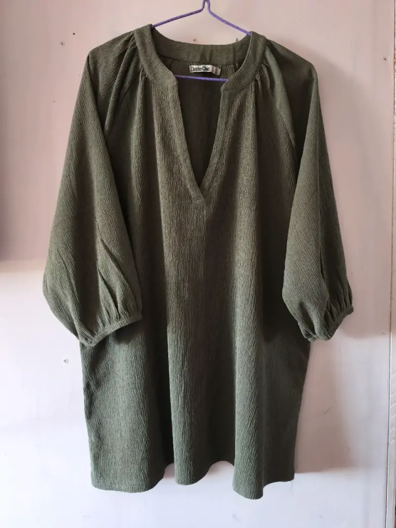Blusa verde manga 3/4