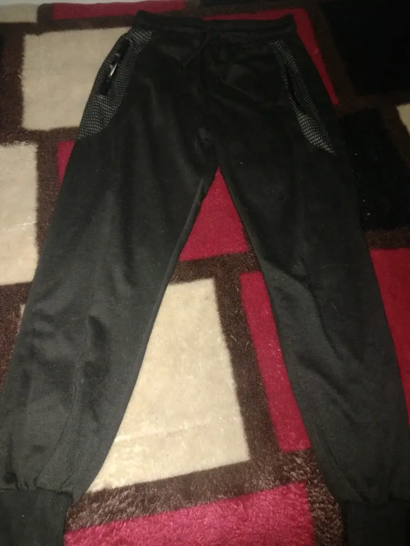 Pantalón de buzo negro - 1