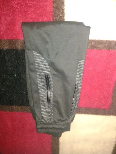 Pantalón de buzo negro - miniatura 2
