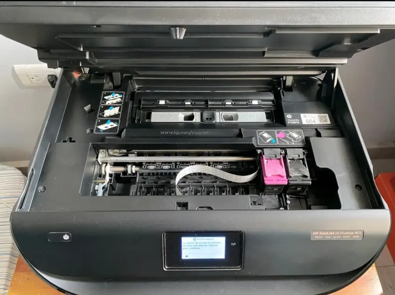Impresora HP DeskJet multifuncional - 2