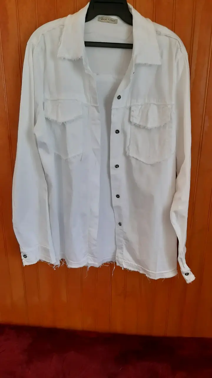 Sobrecamisa blanca de mujer