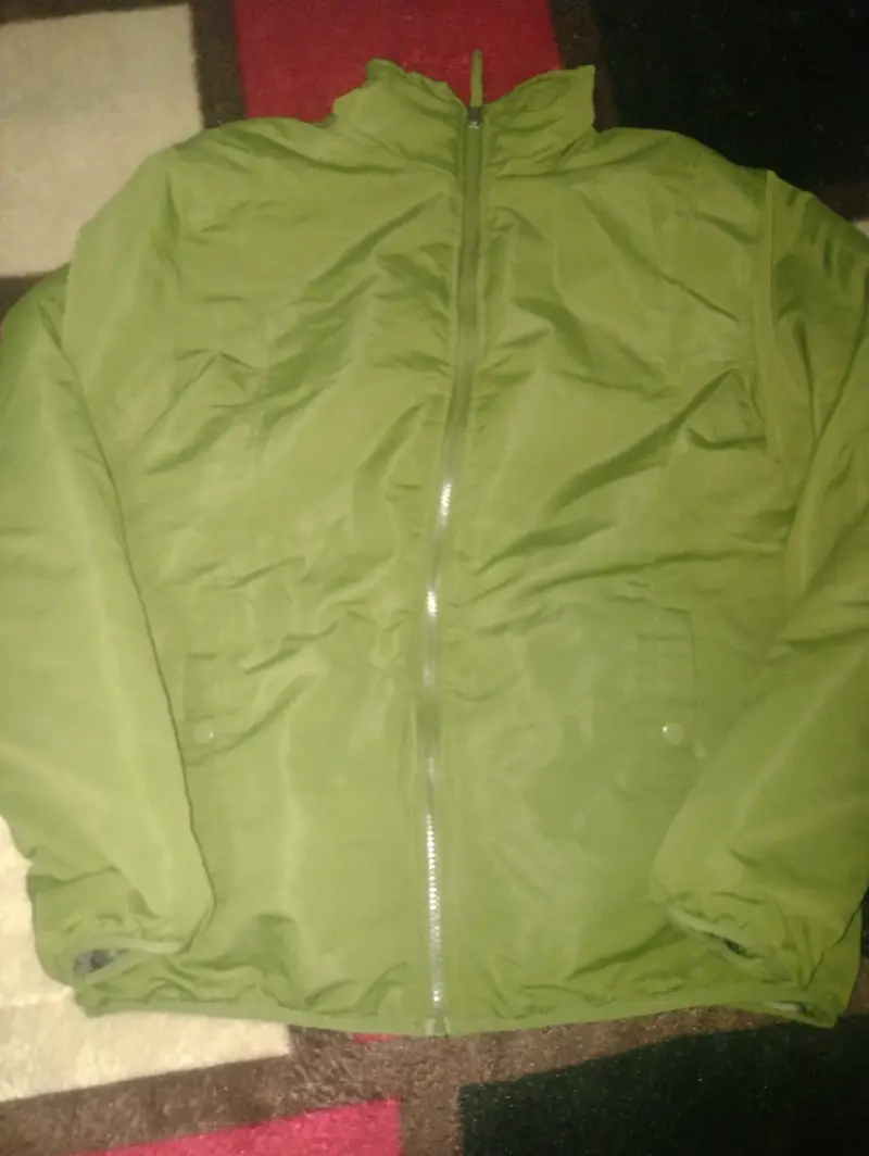 Chaqueta verde cambiable (de verde a pelos) - 1