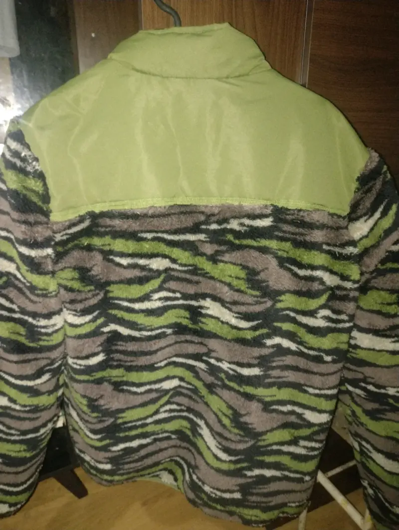 Chaqueta verde cambiable (de verde a pelos) - 4