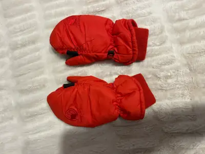Guantes de invierno rojos - miniatura 1