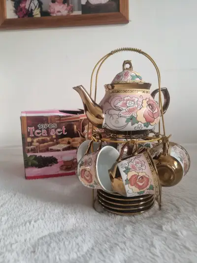 Juego de té floral de 13 piezas - miniatura 1