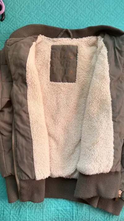 Chaqueta verde con parches - miniatura 4