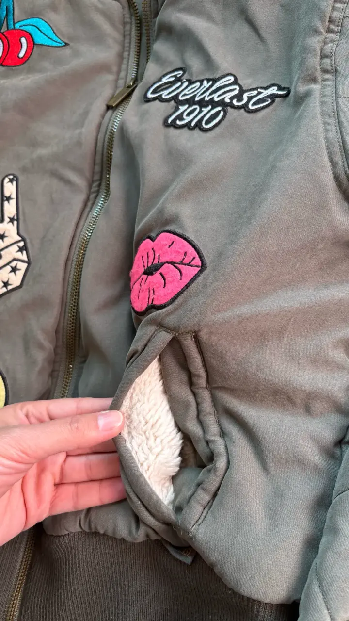 Chaqueta verde con parches - 5