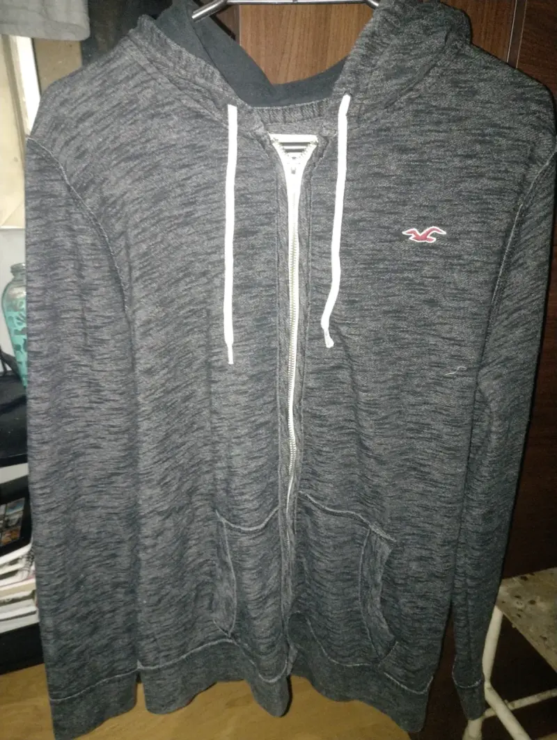 Polerón gris marca hollister original