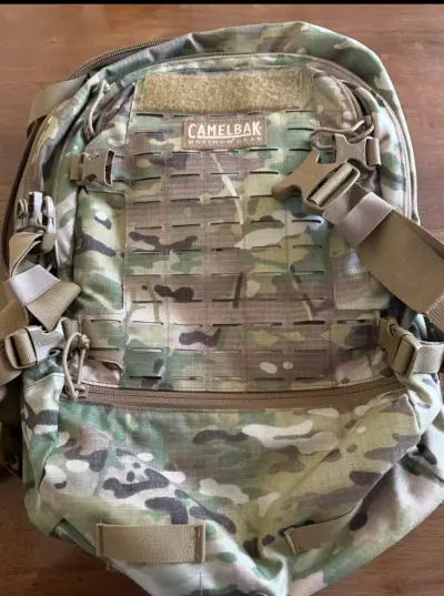 Mochila Camelbak camuflaje - miniatura 1