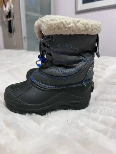 Botas de nievenegras y azules - miniatura 3