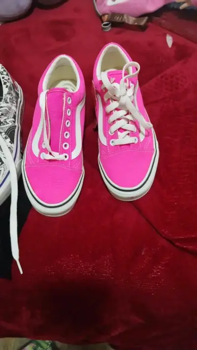 Zapatillas rosas estilo skate - miniatura 1