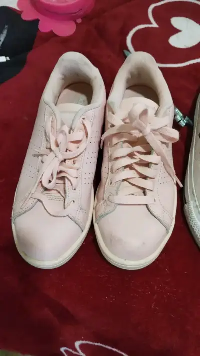 Zapatillas rosas estilo skate - miniatura 5
